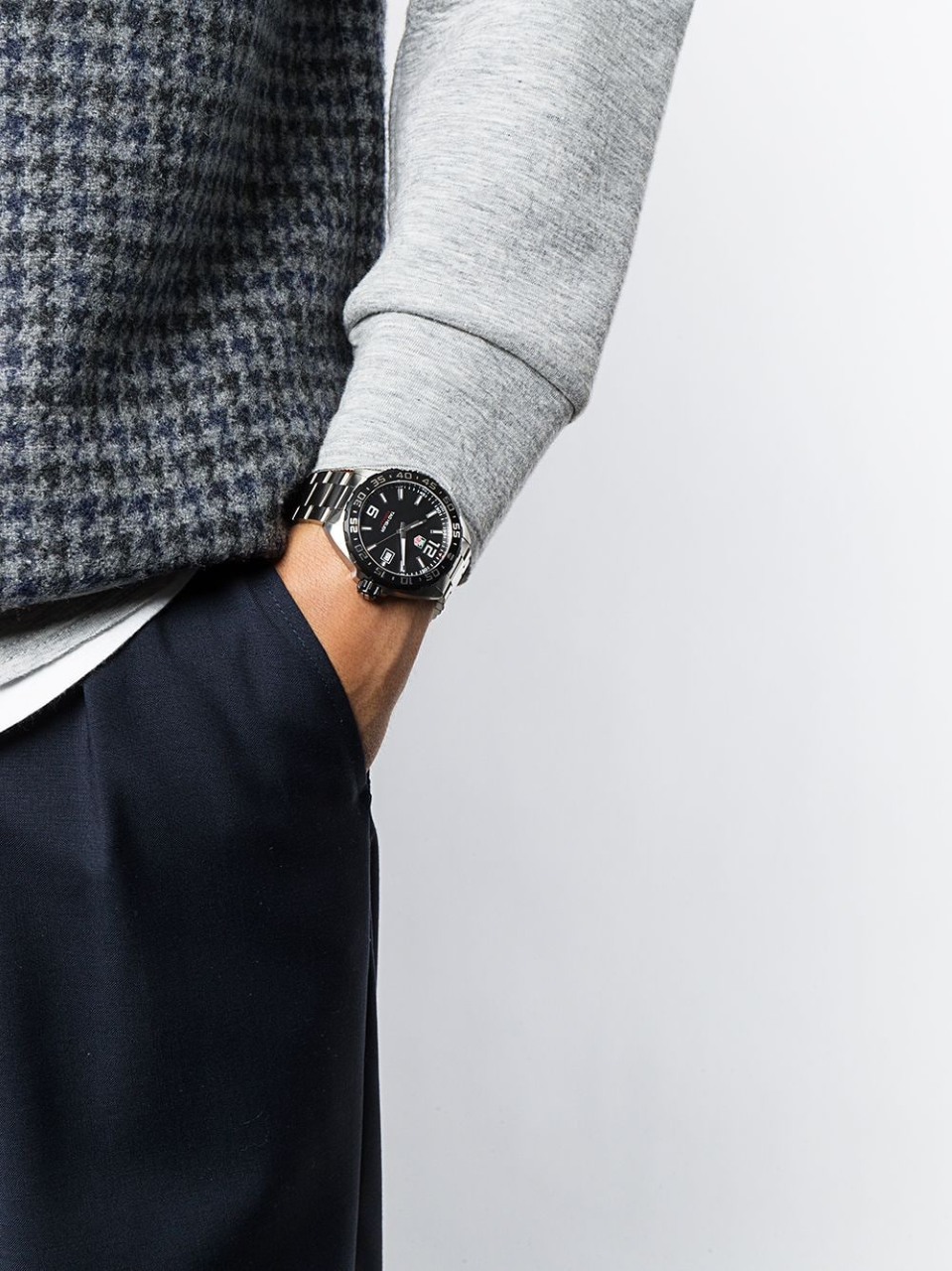 TAG HEUER FORMULA 1 WAZ1110.BA0875 Montre Pour Homme